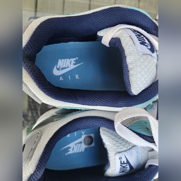 Nike Air Max 90 - Picture 8 of 12